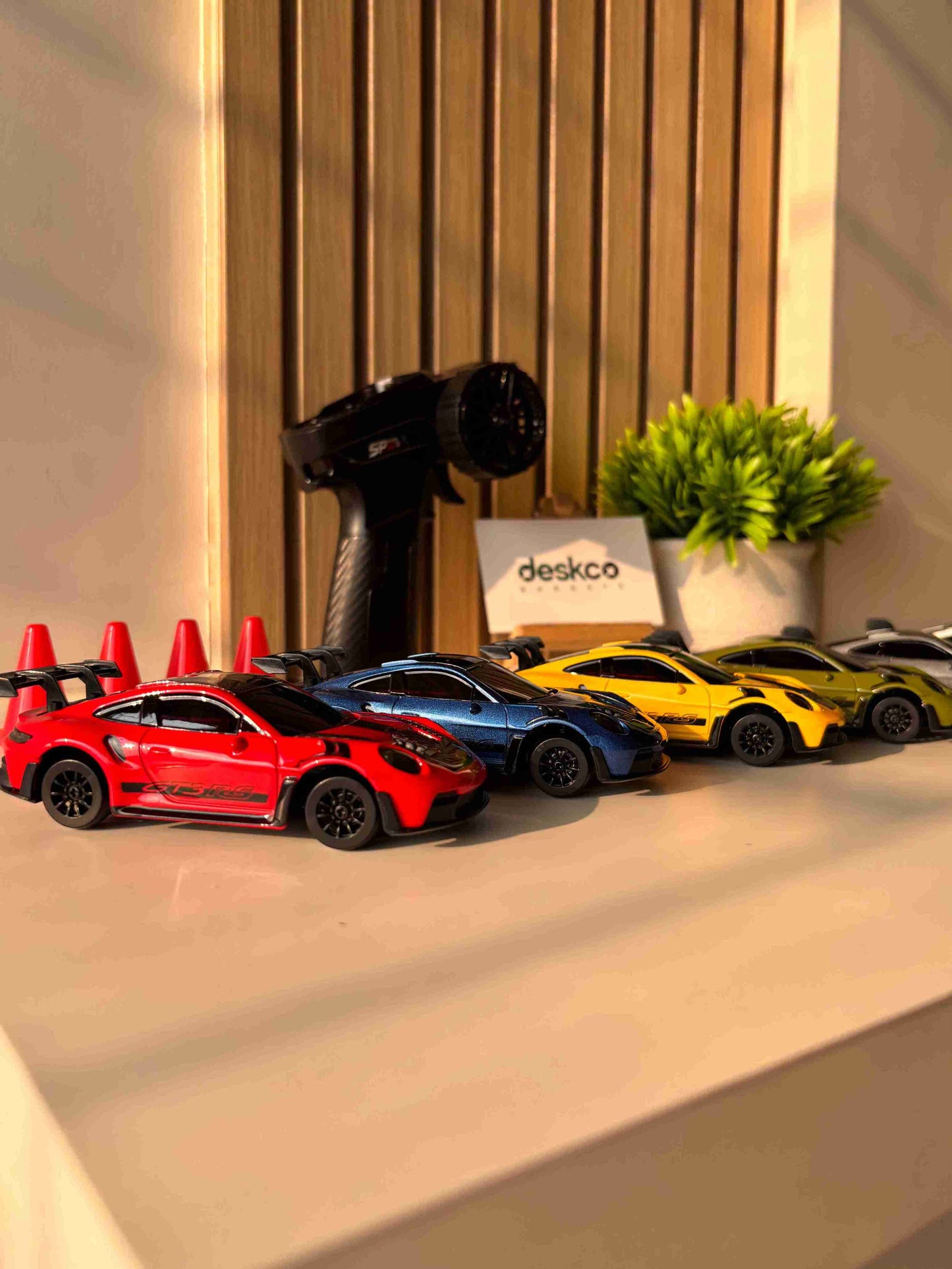 Porsche 911 GT3 RS-Style Metal Alloy 1:43 RC Drift Car 4WD with Gyro & LED (HStar)