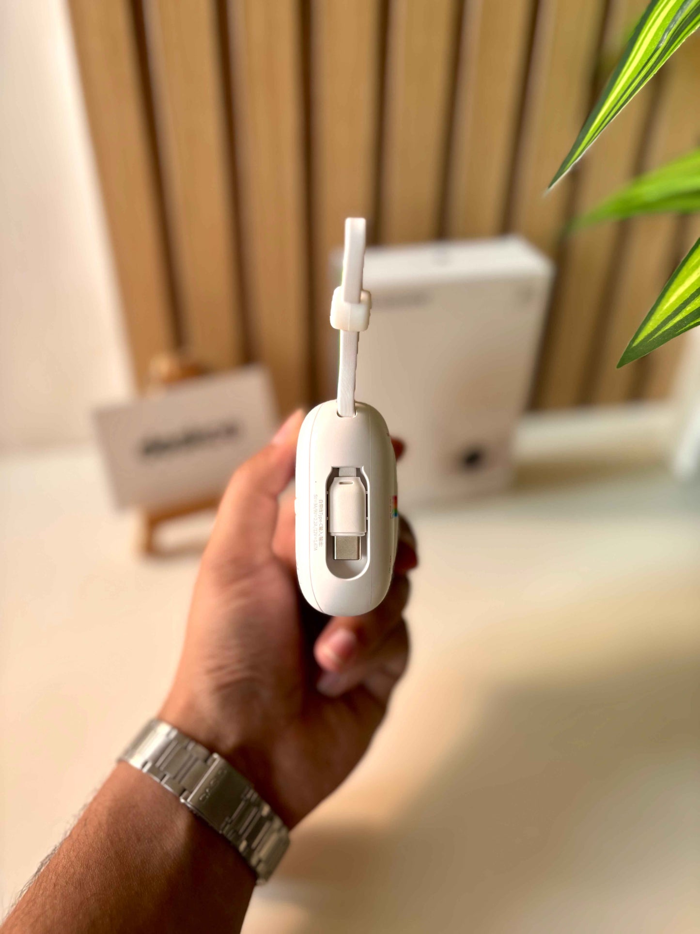 The Retro Camera Power Bank (9600mAh)🔋⚡