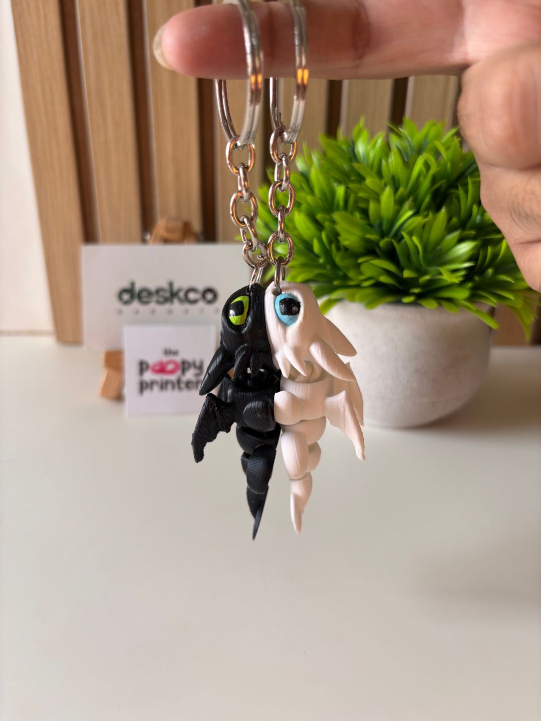 Magnetic Fantasy Dragon Couple 3D Printed Keychains