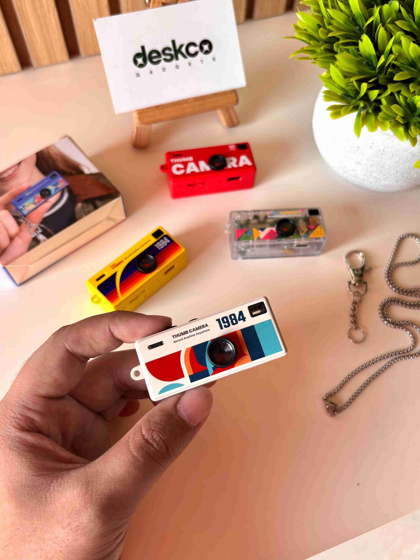 G9 Thumb Keychain Retro Camera (Video+Photos) 1080p Clarity