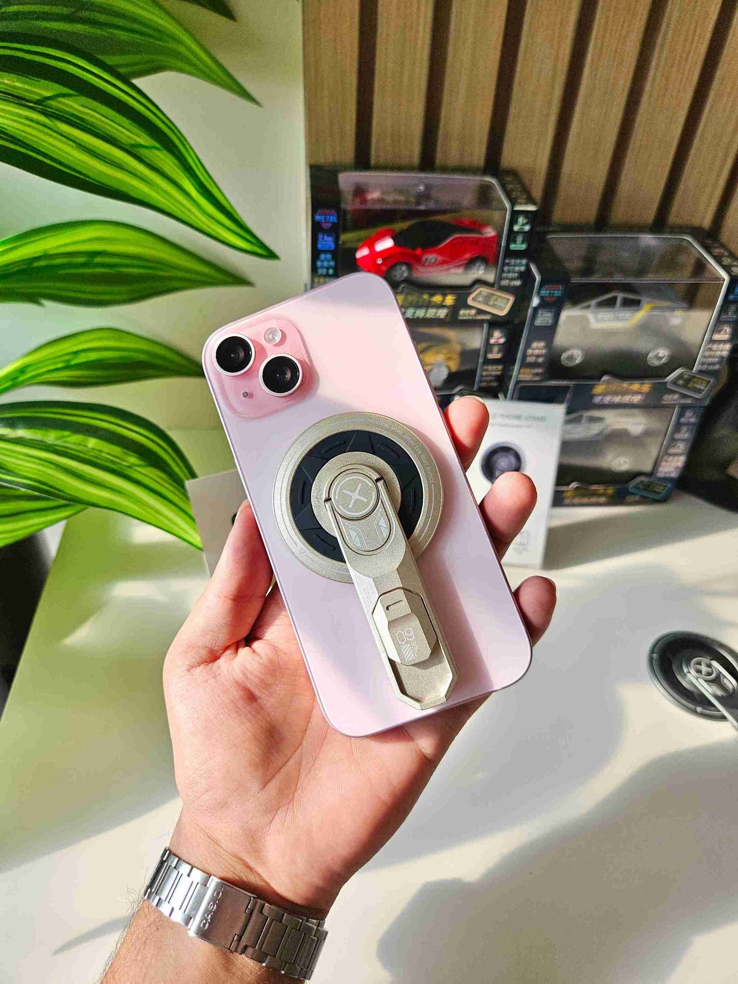 Magnetic Mobile Stand with Fidget Clicker | 360° Magnetic Mobile Stand for All Smartphones