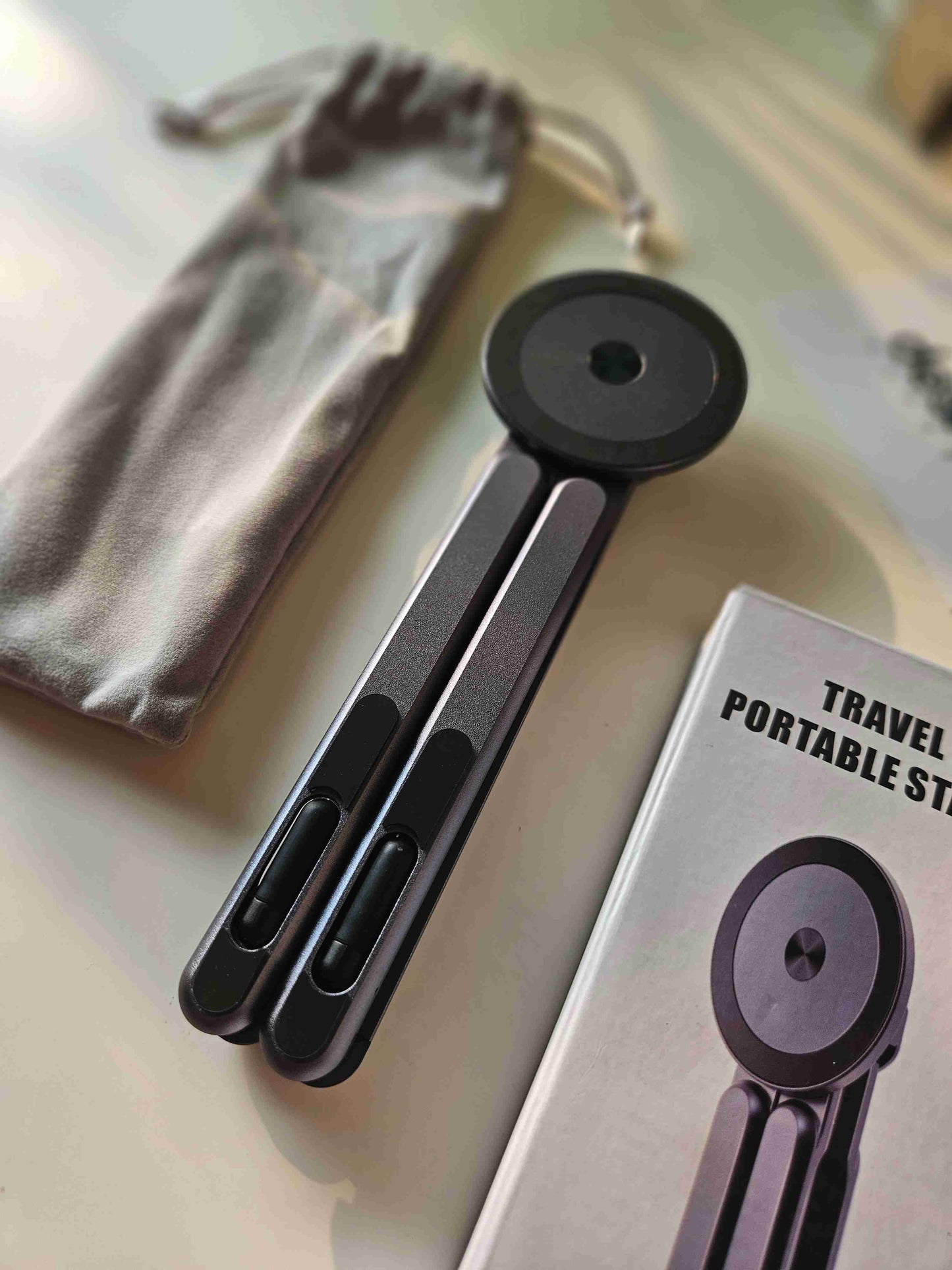 Metallic Portable Stand for Laptop/iPhone/iPad | Magsafe Compatible