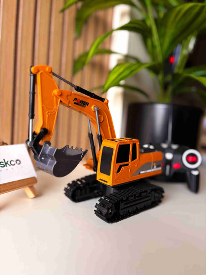 RC Excavator Metallic Bucket Construction Vehicle. | 1:24 Scale