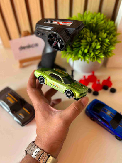 Mini Challenger Drifting RC Car 1:43 with 7 Colors LED 4x4 Drift Car