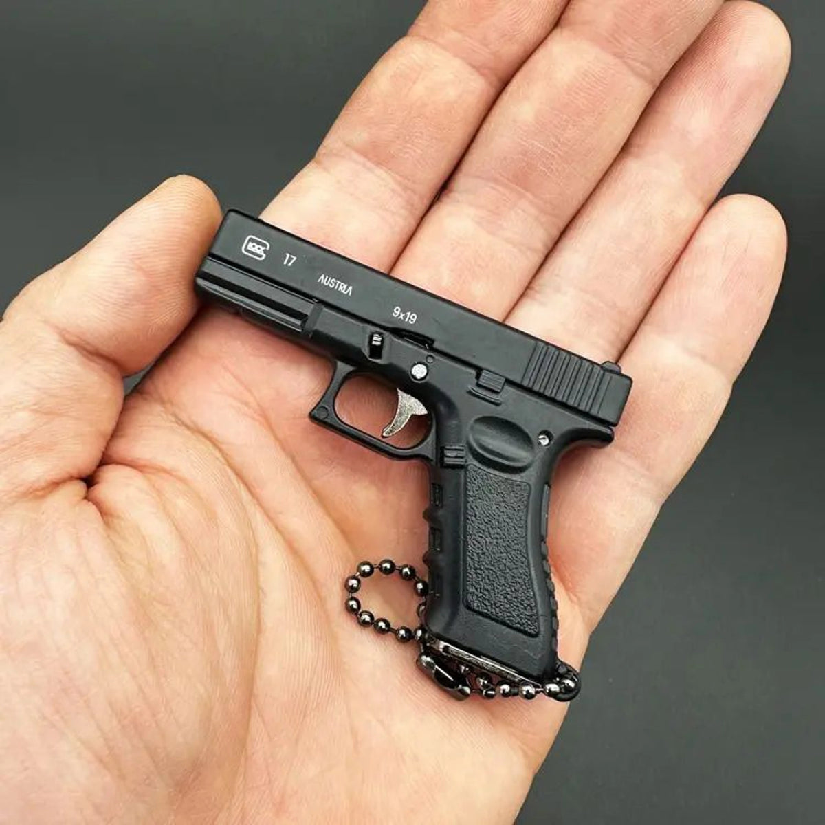 1:3 Scale Metal Glock Gun Miniature Pistol Model Keychain with Slide Action and Holster