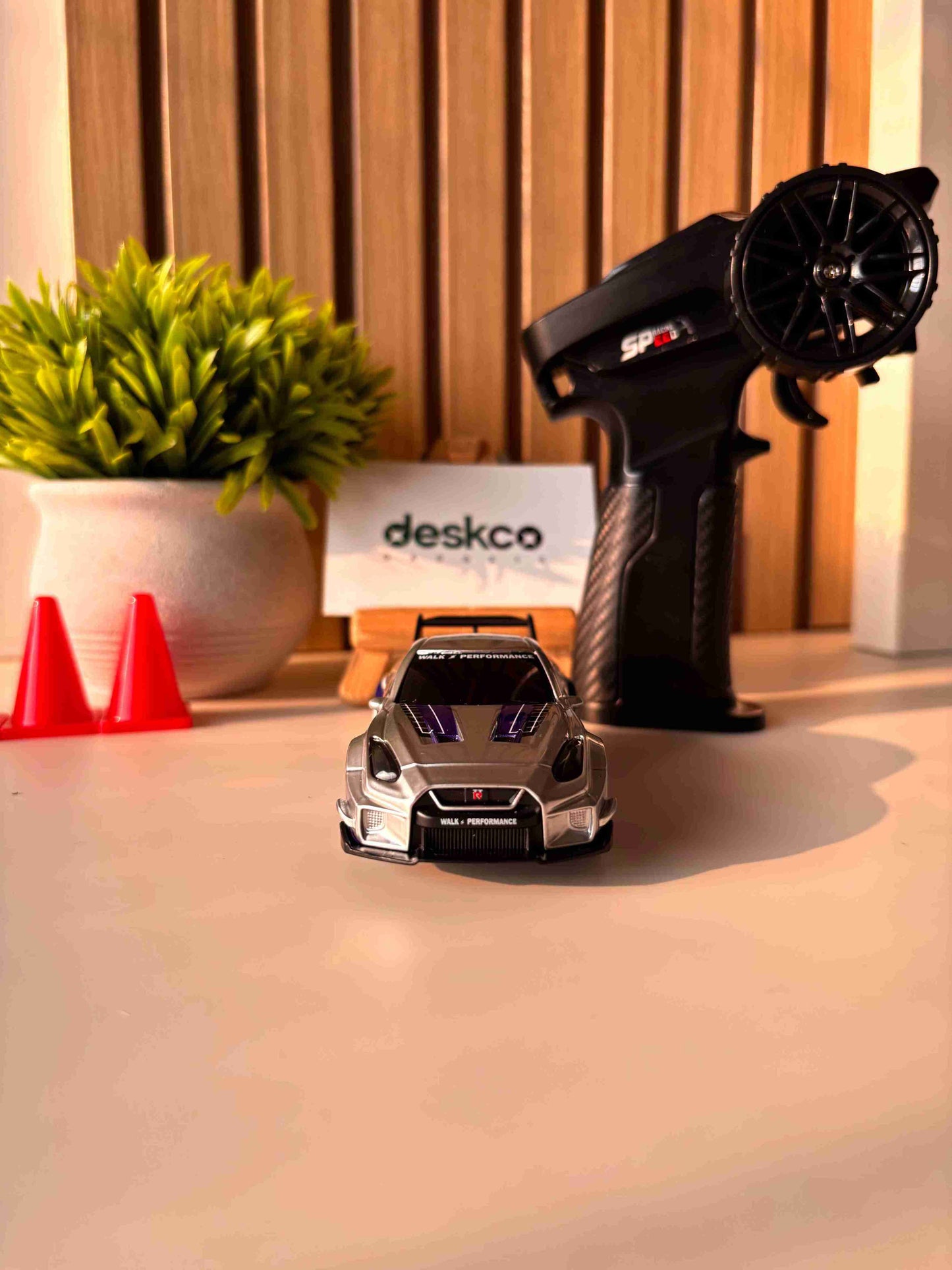 Nissan Skyline GTR-Style Metal Alloy 1:43 RC Drift Car 4WD with Gyro & LED (HStar)