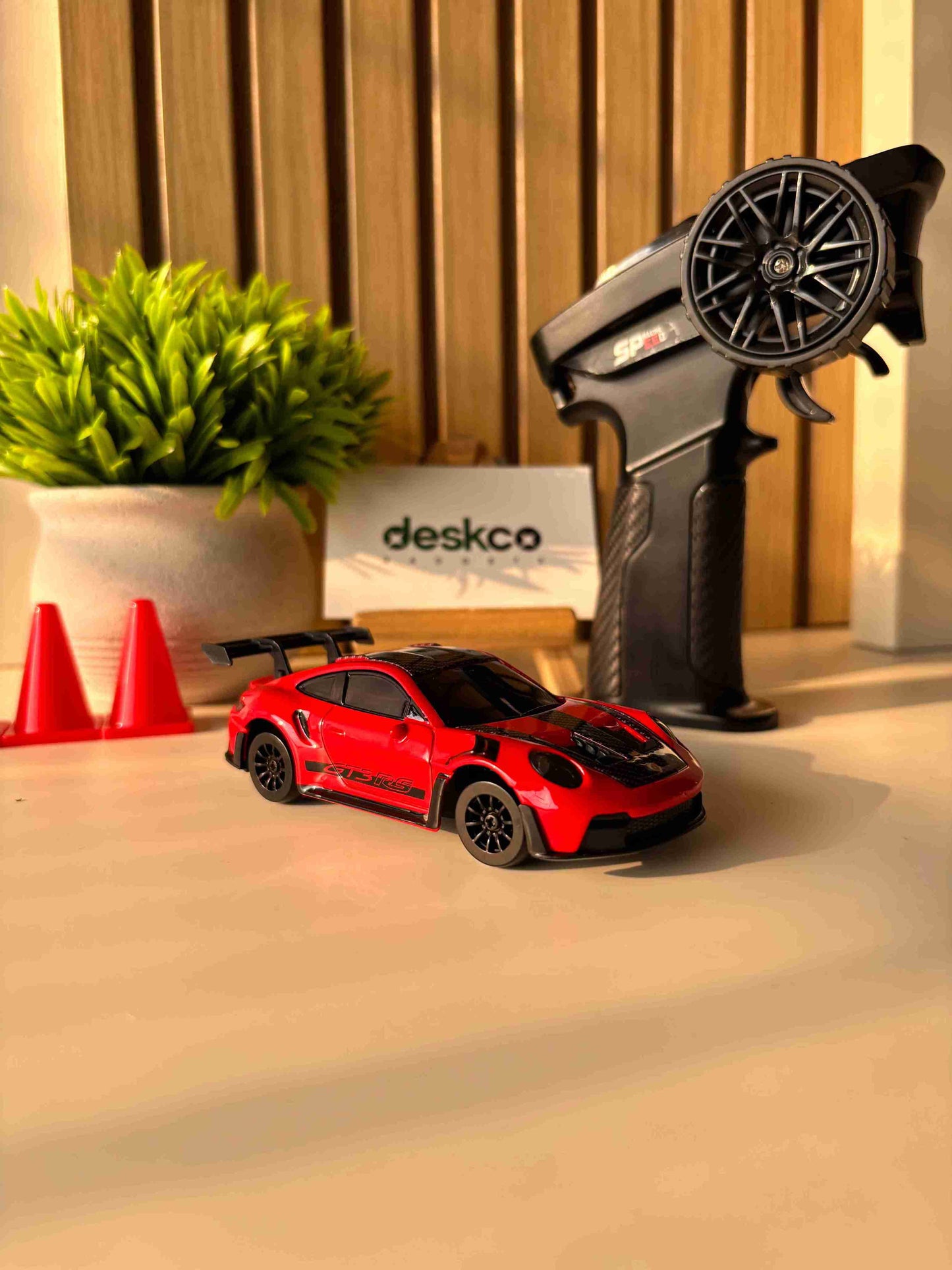 Porsche 911 GT3 RS-Style Metal Alloy 1:43 RC Drift Car 4WD with Gyro & LED (HStar)